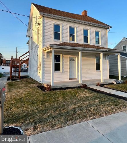 712 Linden Ave, Hanover, PA 17331-4629