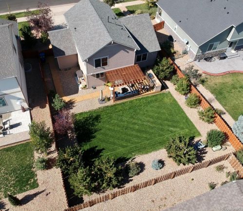 80 Newbern Way, Aurora CO  80018-1728 exterior