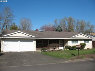 18205 Division St, Beaverton OR  97078-3836 exterior