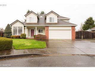848 Jannette Ct, Springfield, OR 97477-3694
