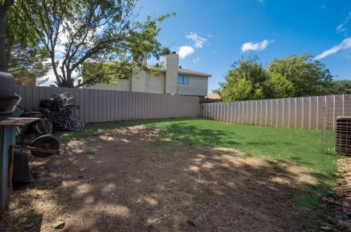 6802 Brookhaven Trl, Fort Worth TX  76133-6488 exterior