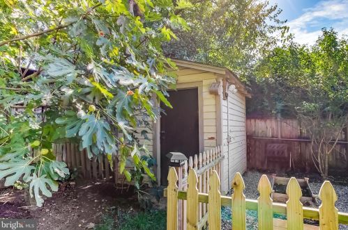 3708 Kayson St, Silver Spring MD 20906-3942 exterior