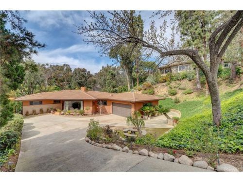 7801 Bacon Rd, Whittier, CA 90602-2735