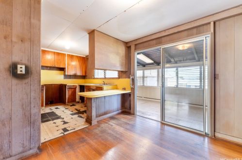 745 18th Ave, Honolulu HI  96816-4111 exterior