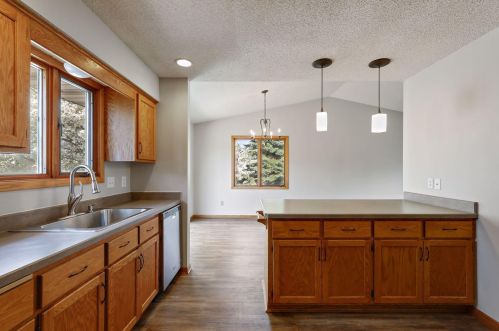 9424 Cortland Rd, Saint Paul MN  55125-9154 exterior