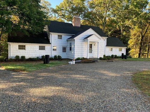 183 Westport Rd, Wilton CT  06897-4638 exterior