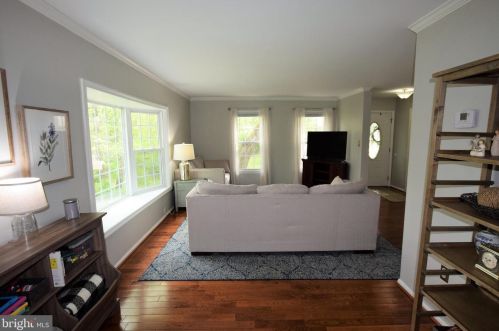 6100 Heron Pond Ct, Springfield VA  22015-3738 exterior