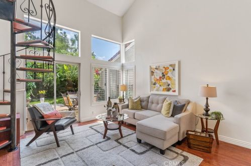 31 Del Perlatto, Irvine CA  92614-5359 exterior