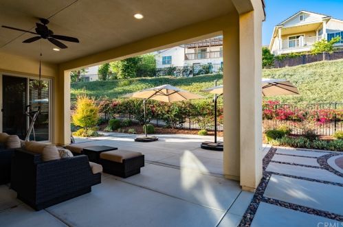 583 Vosburg Dr, Irwindale CA 91702 exterior