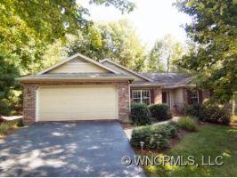 7 Doral Ct, Etowah, NC 28729-9714