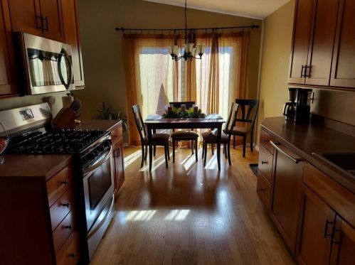 5986 Dellwood Ave, Saint Paul MN  55126-8454 exterior