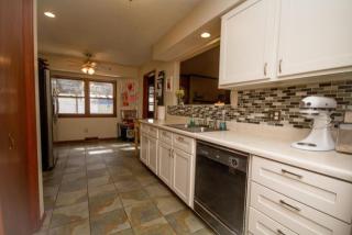 720 Rosebrier St, Springfield MO  65807-3732 exterior