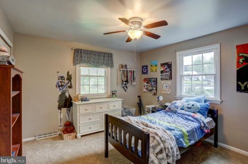 2502 Saddle Dr, Lancaster PA  17601-4827 exterior