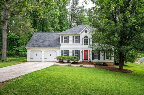 599 Shay Dr, Marietta, GA 30060-5345