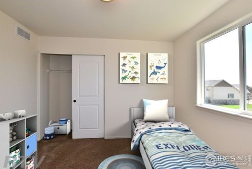 2661 Emerald St, Loveland CO 80537-2011 exterior