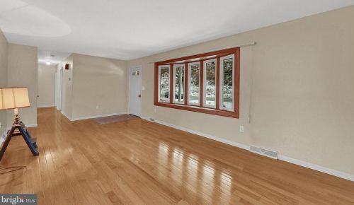 1561 Waggoners Gap Rd, Carlisle PA  17013-8353 exterior