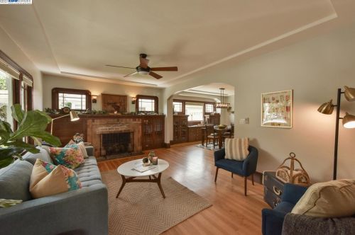 220 Stoakes Ave, San Leandro CA 94577-1734 exterior