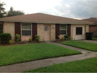 901 Cameron Ct, Kenner, LA 70065-2909