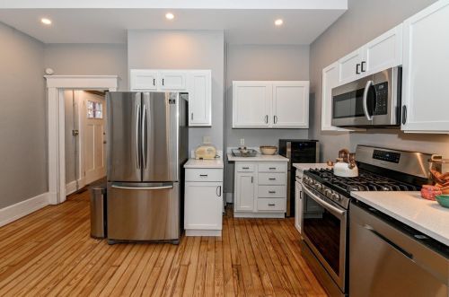 2612 Hemlock St, Cincinnati OH  45206-1608 exterior