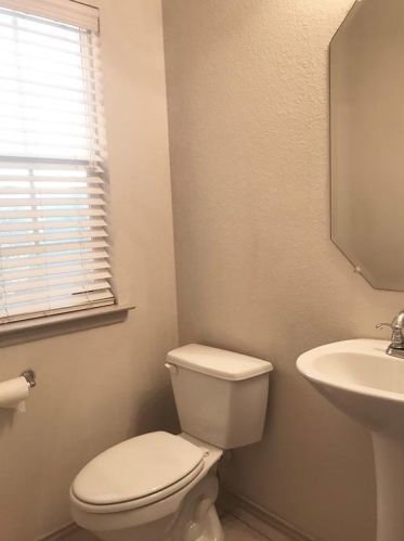 5916 Kristen Dr, Fort Worth TX  76131-1612 exterior