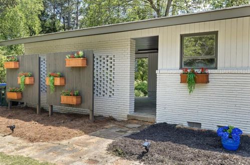 1903 Mcjenkin Dr, Atlanta GA  30345-3005 exterior