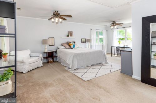 1217 Pine Ave, Shady Side MD 20764-9575 exterior