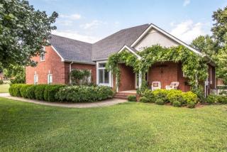 120 Royal Glen Blvd, Murfreesboro, TN 37128-3742