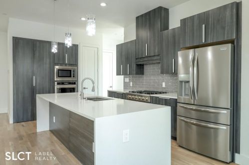 708 9th St, Dallas TX  75208-4901 exterior