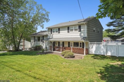 12 Cullen Dr, Town Center, NJ 07052-1704