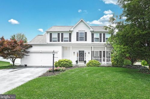 1125 Cranberry Ln, York, PA 17402-7944