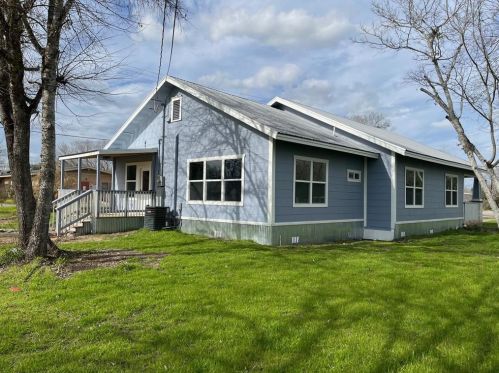 431 Austin St, Stairtown, TX 78648-2301