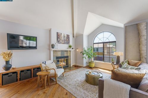 195 Copper Ridge Rd, San Ramon, CA 94582-4576