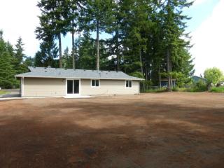 125 Raintree Loop, Rainier, WA 98576-9701