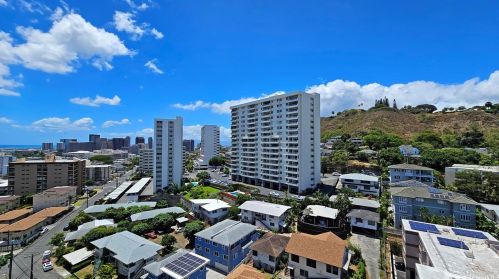 1456 Thurston Ave, Honolulu HI  96822-3633 exterior