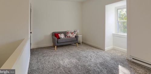 429 Pine St, Lancaster PA  17603-3355 exterior