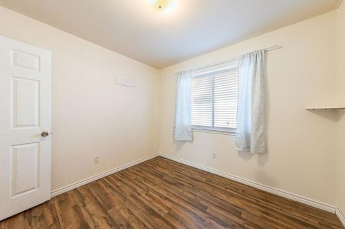 4719 Castleman Dr, Austin TX  78725-1720 exterior