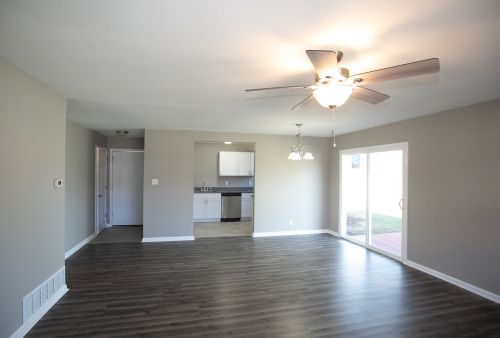 100 Fairwood Dr, Lemont IL  60440-2851 exterior