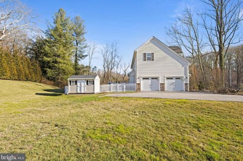 701 Ridley Creek Rd, Media PA  19063-2228 exterior