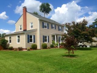 4003 Buchanan Dr, Hampton, VA 23669-4607