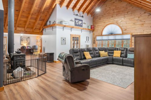 201 Strickland Ferry Rd, Wayne ME  04284-3027 exterior