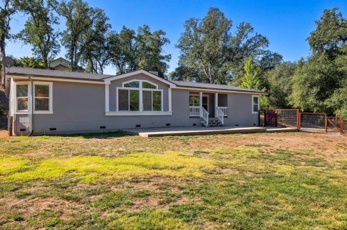 18708 1st Ave, Tuolumne, CA 95379-9716