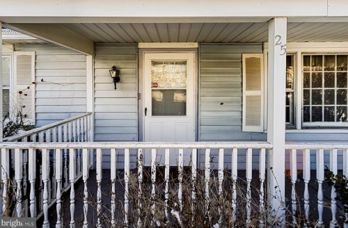 25 Hargrove Ln, Willingboro, NJ 08046-1709