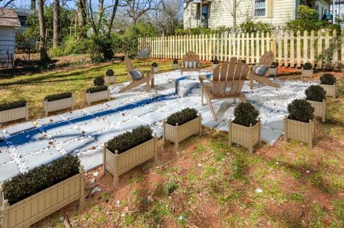 1771 Ctr Ave, Atlanta GA  30344-4725 exterior