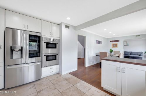 2839 Elizondo Ave, Simi Valley CA 93065-4615 exterior