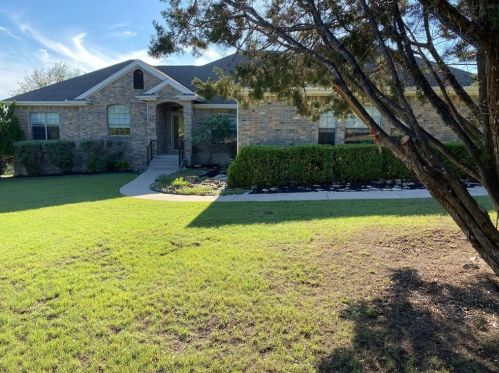 482 Twin Springs Rd, Georgetown, TX 78633-4332
