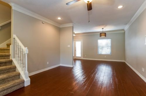 612 Spruce Dr, Conroe TX  77302-1188 exterior