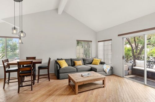 1033 Dewcrest Dr, Anaheim CA  92808-2402 exterior