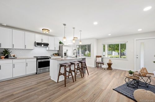 2895 Fairfax St, Denver CO  80207-2748 exterior