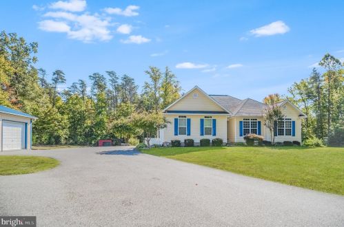 251 Cropp Rd, Fredericksburg VA  22406-4015 exterior