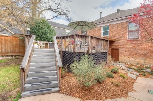 2504 Cockrell Ave, Fort Worth TX  76109-1116 exterior